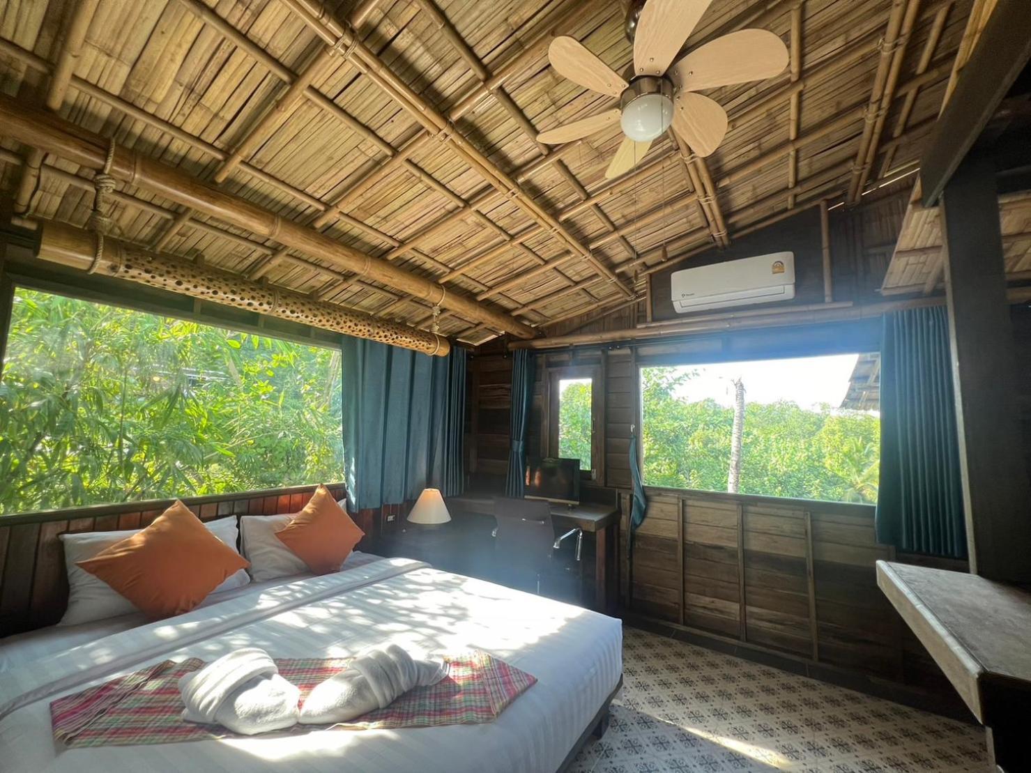 Relax House Lanta Old Town Otel Ko Lanta Dış mekan fotoğraf